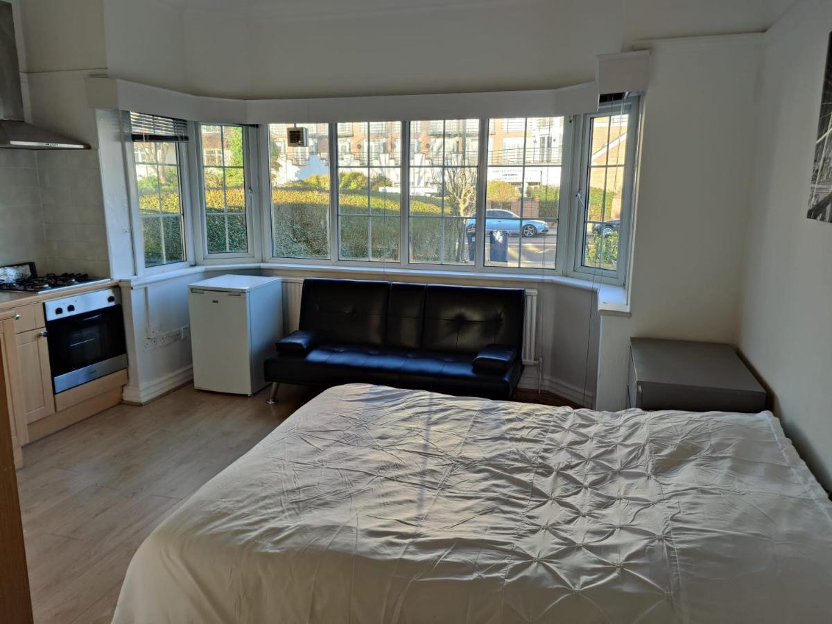 Studio On Golders Green Road Apartman London Kültér fotó