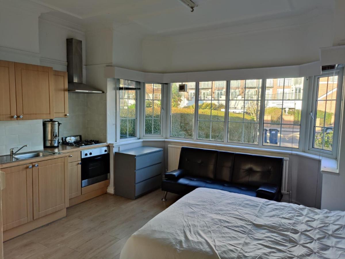 Studio On Golders Green Road Apartman London Kültér fotó